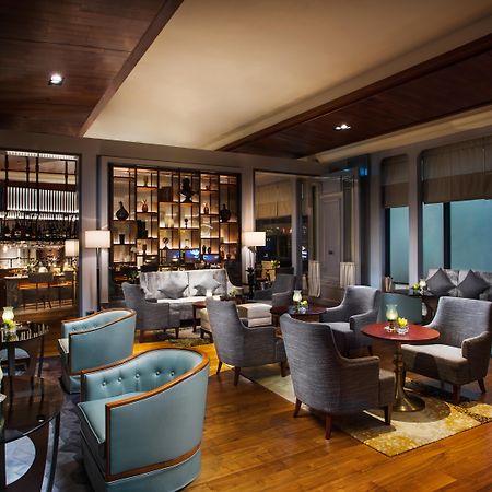 Artyzen Grand Lapa Macau Hotel Eksteriør billede The Club Lounge at the Royal Plaza Hotel