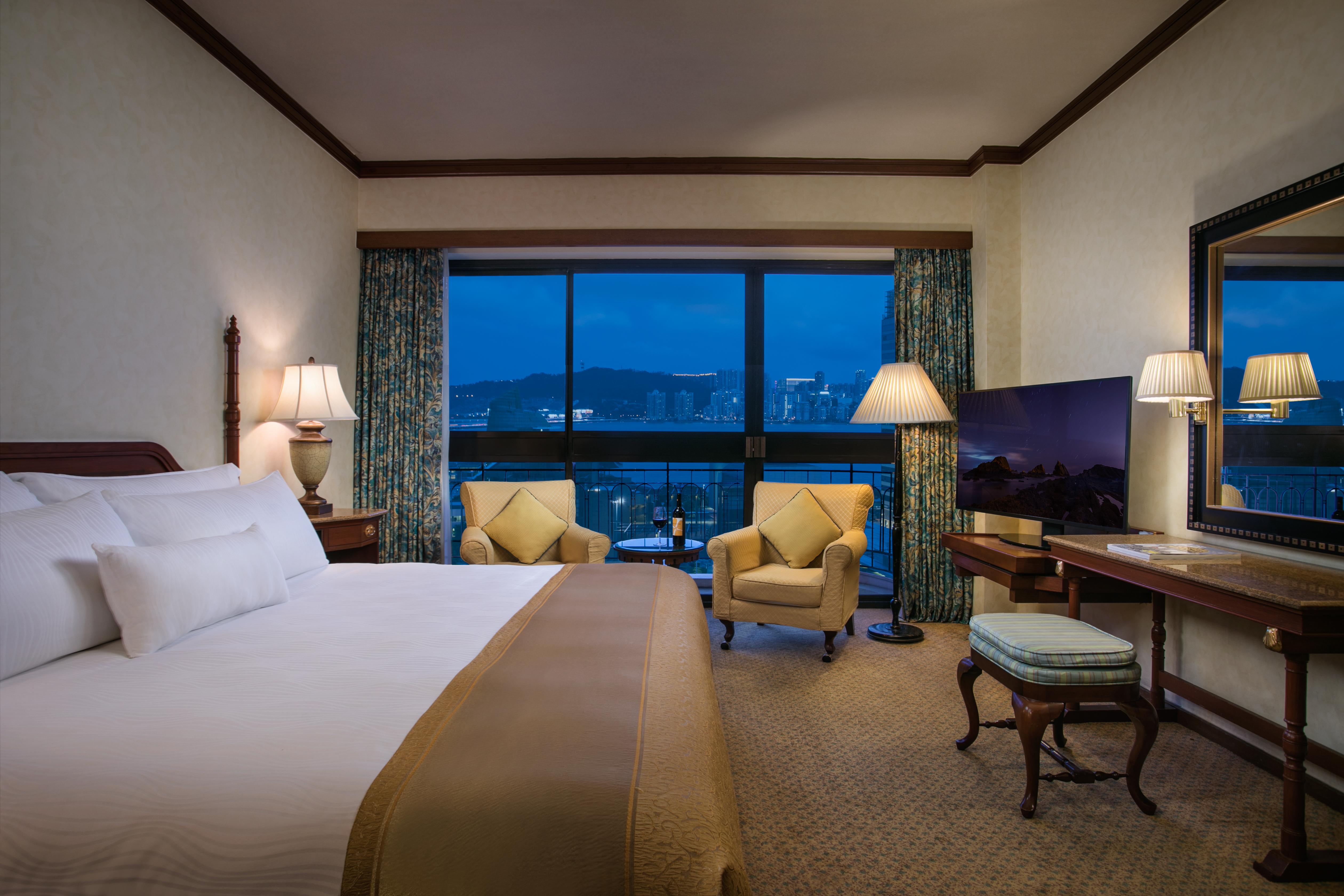 Artyzen Grand Lapa Macau Hotel Eksteriør billede A guest room at the Conrad Hong Kong