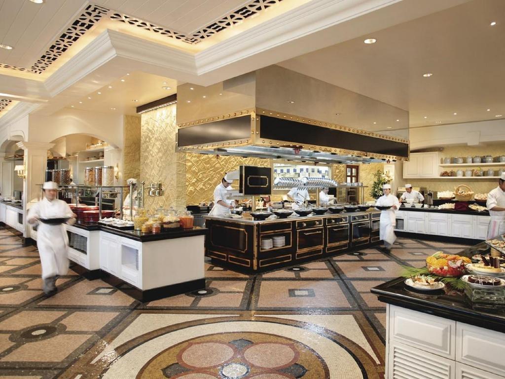 Artyzen Grand Lapa Macau Hotel Eksteriør billede The open kitchen at the Emirates Palace